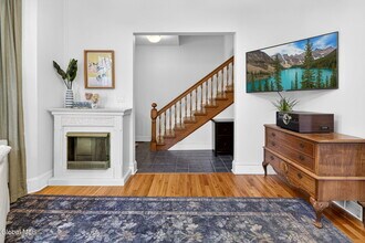 194 Grand Ave in Saratoga Springs, NY - Building Photo - Building Photo