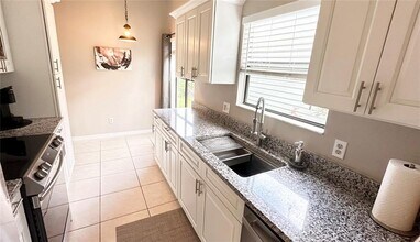 790 Pine Shores Cir in New Smyrna Beach, FL - Building Photo - Building Photo