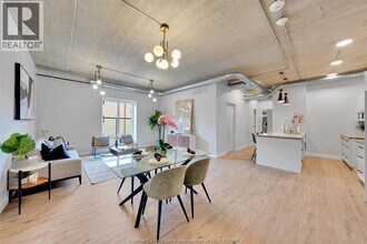 6550 Wyandotte St E in Windsor, ON - Building Photo - Building Photo