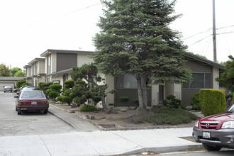 249-253 Willow Ave in Hayward, CA - Building Photo - Building Photo