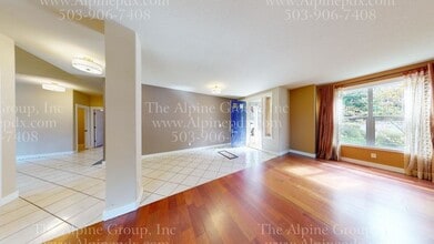 5335 NW 126th Terrace in Portland, OR - Building Photo - Building Photo