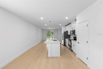 264 Links Ter Blvd in Daytona Beach, FL - Building Photo - Building Photo