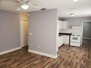 6201 12th St Ct E in Bradenton, FL - Building Photo - Building Photo