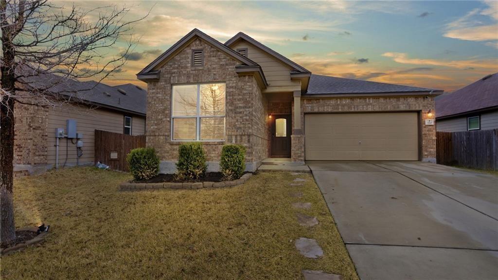 330 New Bridge Dr in Kyle, TX - Building Photo