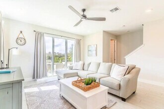 844 Driving Range Ct-Unit -ID1248264P in Kissimmee, FL - Foto de edificio - Building Photo