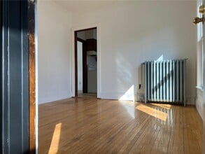 657 Plum St in St. Paul, MN - Building Photo - Building Photo