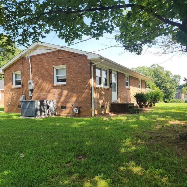 property at 616 Fairview St