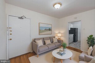 7607 Eastern Ave NW in Takoma Park, MD - Building Photo