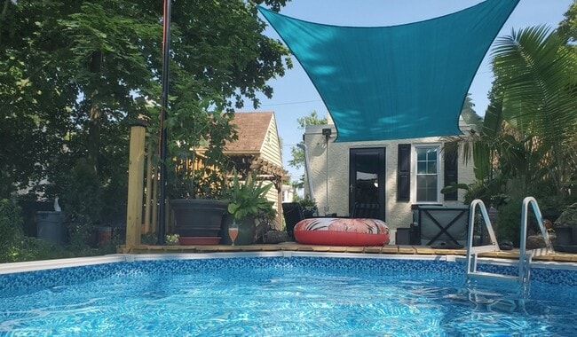 property at 293 E Bringhurst St