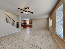 848 Highland Vista in New Braunfels, TX - Foto de edificio - Building Photo