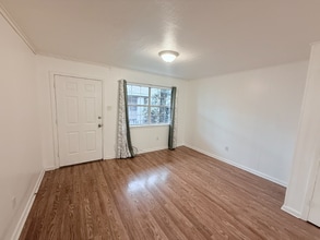 629 Papworth Ave in Metairie, LA - Building Photo - Building Photo