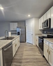 4384 White Cedar Ct in Pace, FL - Building Photo - Building Photo