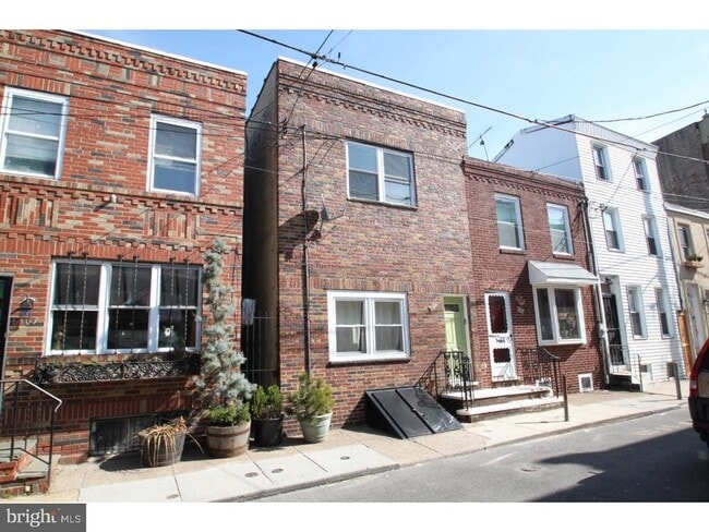 1309 S Warnock St in Philadelphia, PA - Building Photo - Building Photo
