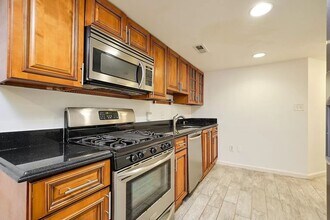 135 S St NW in Washington, DC - Building Photo - Building Photo