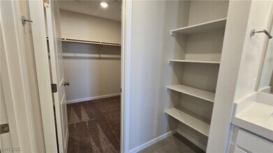 853 Angwin Ln in Henderson, NV - Building Photo - Building Photo