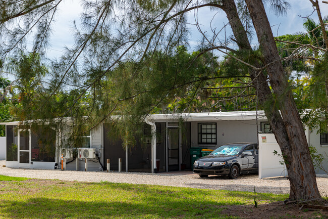 726 Park ave in Naples, FL - Foto de edificio - Building Photo