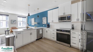 955 Bannock St, Unit 811 in Denver, CO - Building Photo - Building Photo