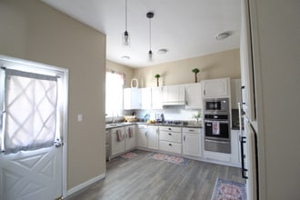 800 Monroe Ave in Scranton, PA - Building Photo - Building Photo