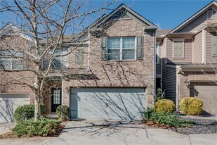 1024 Haley Wds Ln in Lawrenceville, GA - Building Photo