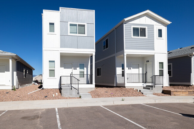 Cottages at Torin Point in Colorado Springs, CO - Foto de edificio - Building Photo