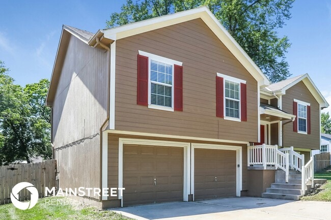 6501 E 137th St in Grandview, MO - Building Photo - Building Photo