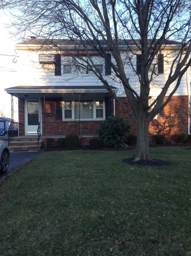 136 Valpeck Ave Rentals in Raritan, NJ