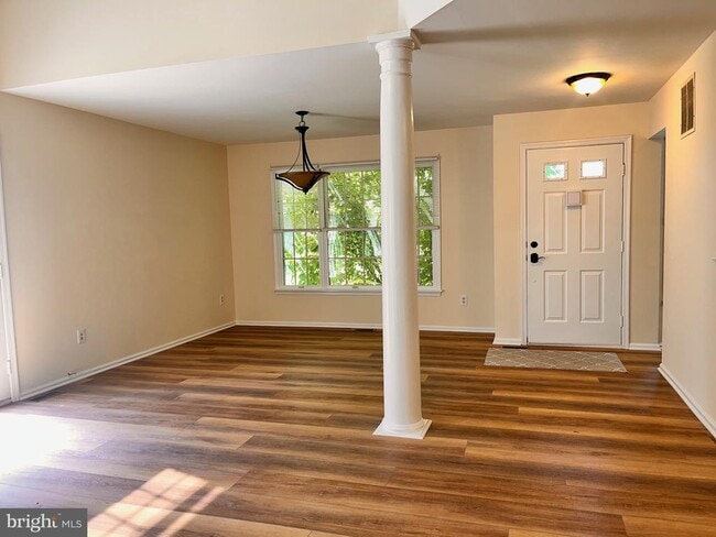 property at 13 Benjamin Rush Ln