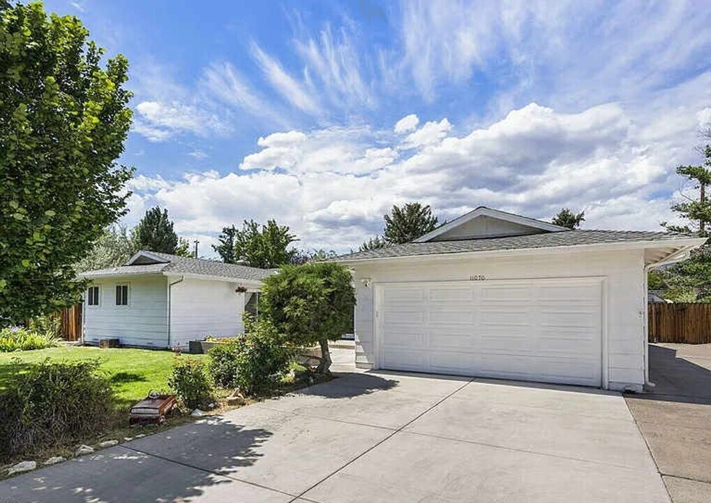 11070 Broken Hill Rd in Reno, NV - Building Photo