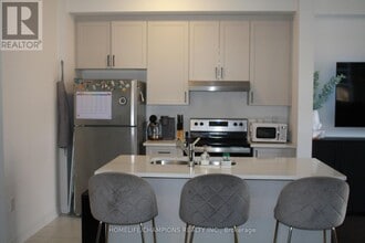 50 Air Dancer Cres in Oshawa, ON - Building Photo - Building Photo