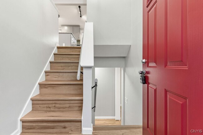 7789 New Hope E in Liverpool, NY - Building Photo - Building Photo