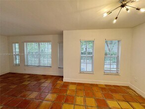 2918 Bird Ave in Miami, FL - Building Photo - Building Photo