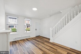 4447 N 19th St in Philadelphia, PA - Building Photo