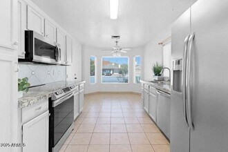 1909 E Villa Theresa Dr in Phoenix, AZ - Building Photo - Building Photo