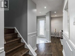 25 Horsham St in Brampton, ON - Building Photo - Building Photo