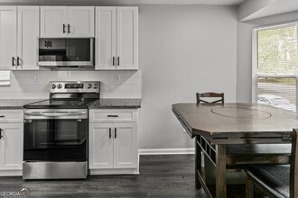 140 Cumberland Ct in Athens, GA - Building Photo - Building Photo