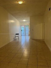 2528 W 65th St in Hialeah, FL - Building Photo - Building Photo