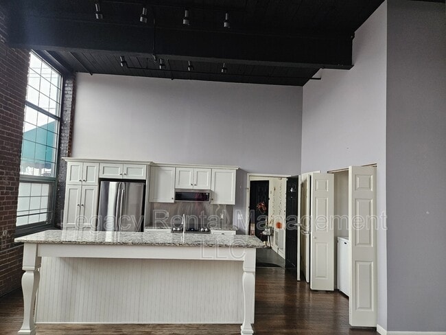 324 Allen St in West Hazleton, PA - Building Photo - Building Photo