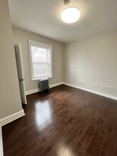 13 Bentley Ave, Unit 5 in Jersey City, NJ - Building Photo - Building Photo