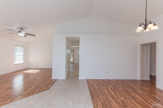 25 Littleton St in Ensley, FL - Building Photo - Building Photo