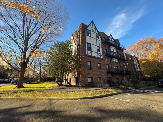 1 Haven Ct in Nyack, NY - Building Photo - Building Photo