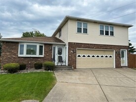 97 Countrygate Ln in Tonawanda, NY - Building Photo
