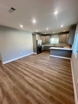 6227 Orion Ave in Van Nuys, CA - Building Photo