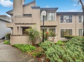 39965 Parada St in Newark, CA - Building Photo