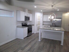 2856 Blue Blossom Trail in Tallahassee, FL - Foto de edificio - Building Photo