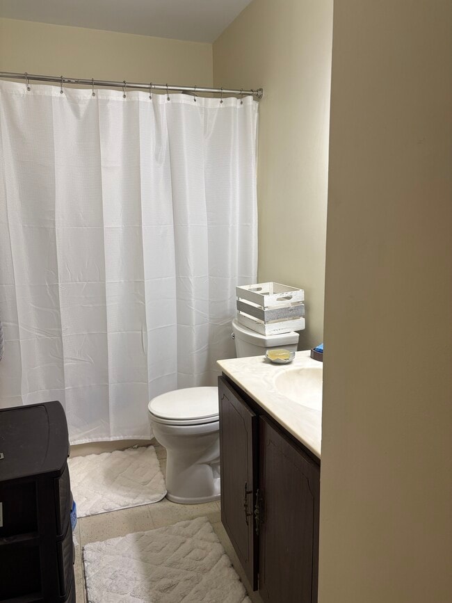 8 Nassau Ct in Reading, PA - Foto de edificio - Building Photo