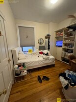 314 Commonwealth Ave, Unit 2D in Boston, MA - Building Photo