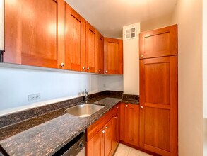 4180 N Marine Dr in Chicago, IL - Building Photo - Building Photo