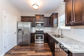 317 Parkview Pl Dr in Mcdonough, GA - Building Photo - Building Photo