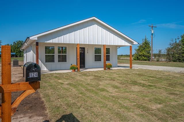 property at 124 Private Rd 7801
