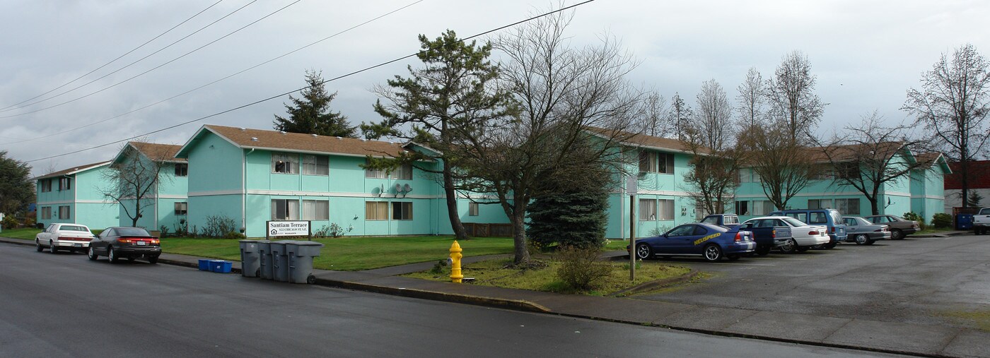 Santiam Terrace in Albany, OR - Foto de edificio